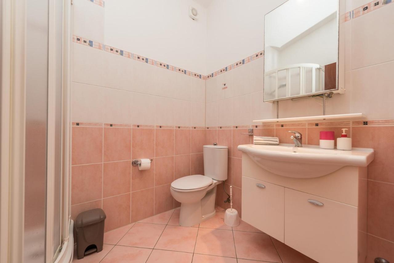 Apartment Astoria Затон Экстерьер фото