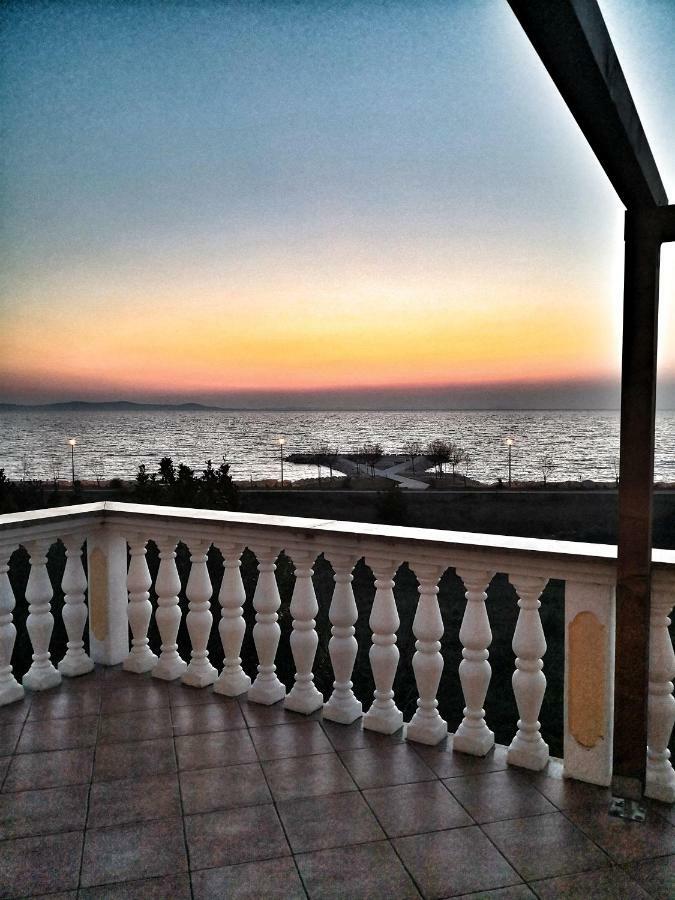 Apartment Astoria Затон Экстерьер фото